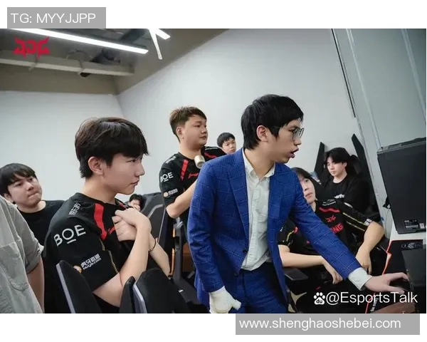 深入分析JDG与FPX比赛中的技术细节与战术运用实时新闻